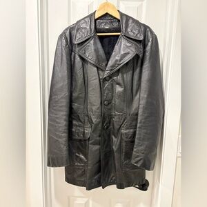 Vintage 1970s black leather trench coat size 40 / S men’s button up CLEAR OUT